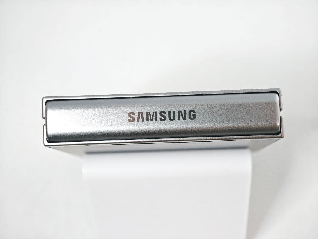 【美品】Galaxy Z Flip6 シルバーシャドウ 256GB 韓国版