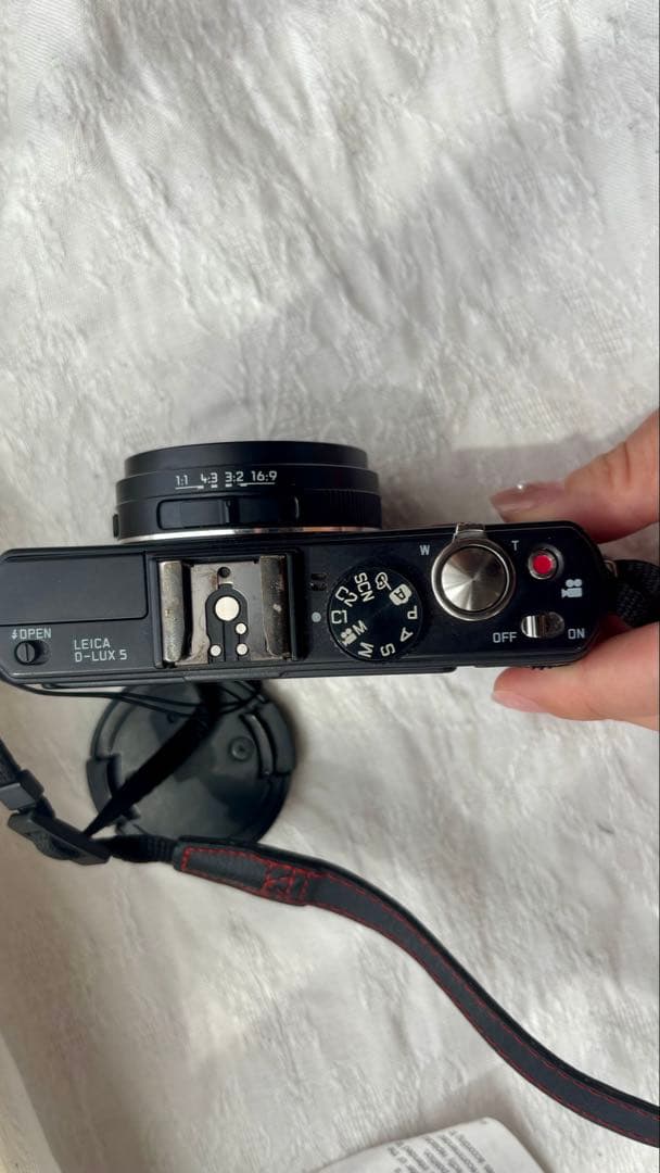 B*a様 leica D-lux5 + バッテリー3 + チャージャー + LV