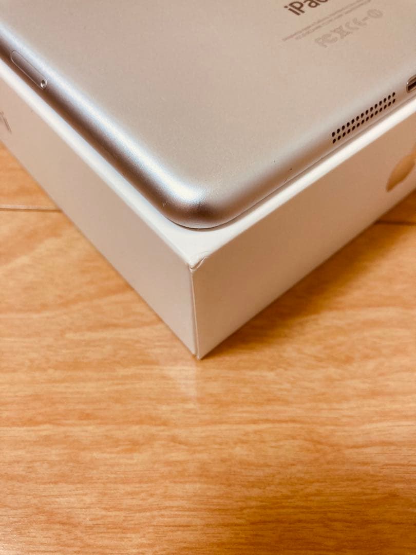 【美品】Apple iPad mini2 Wi-Fi Cellular 16GB