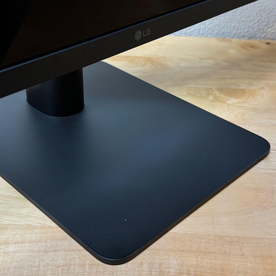 LG UltraFine 4K Display 21.5″ 22MD4KA-B