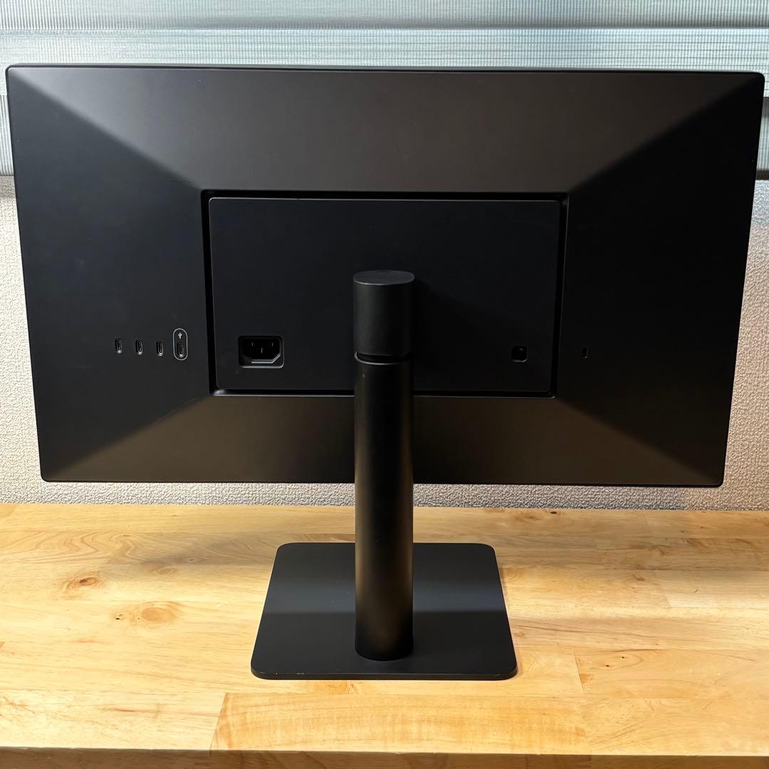 LG UltraFine 4K Display 21.5″ 22MD4KA-B