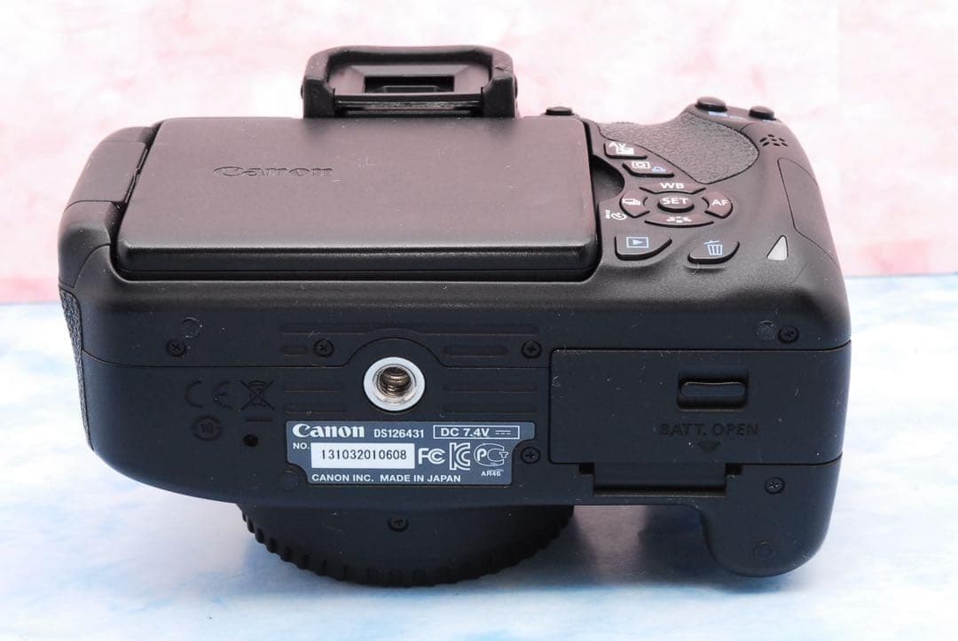 ★キャノン Kiss X7i★手ぶれ補正＆超望遠★一眼レフカメラ★バッグ付♪