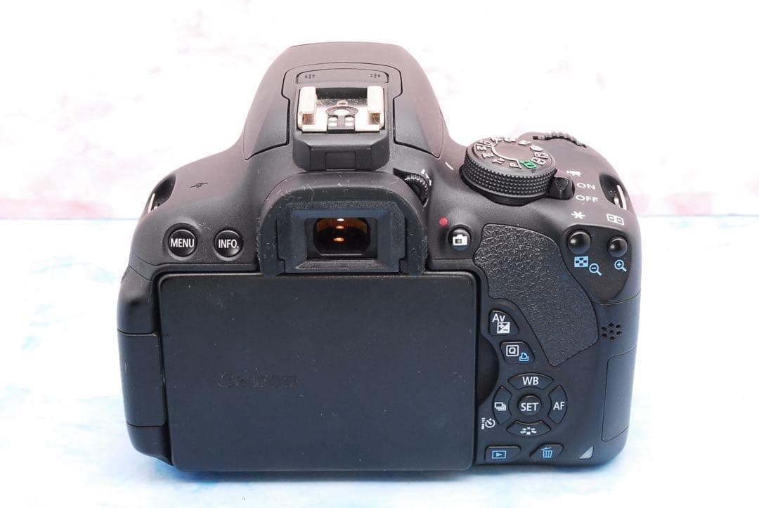 ★キャノン Kiss X7i★手ぶれ補正＆超望遠★一眼レフカメラ★バッグ付♪