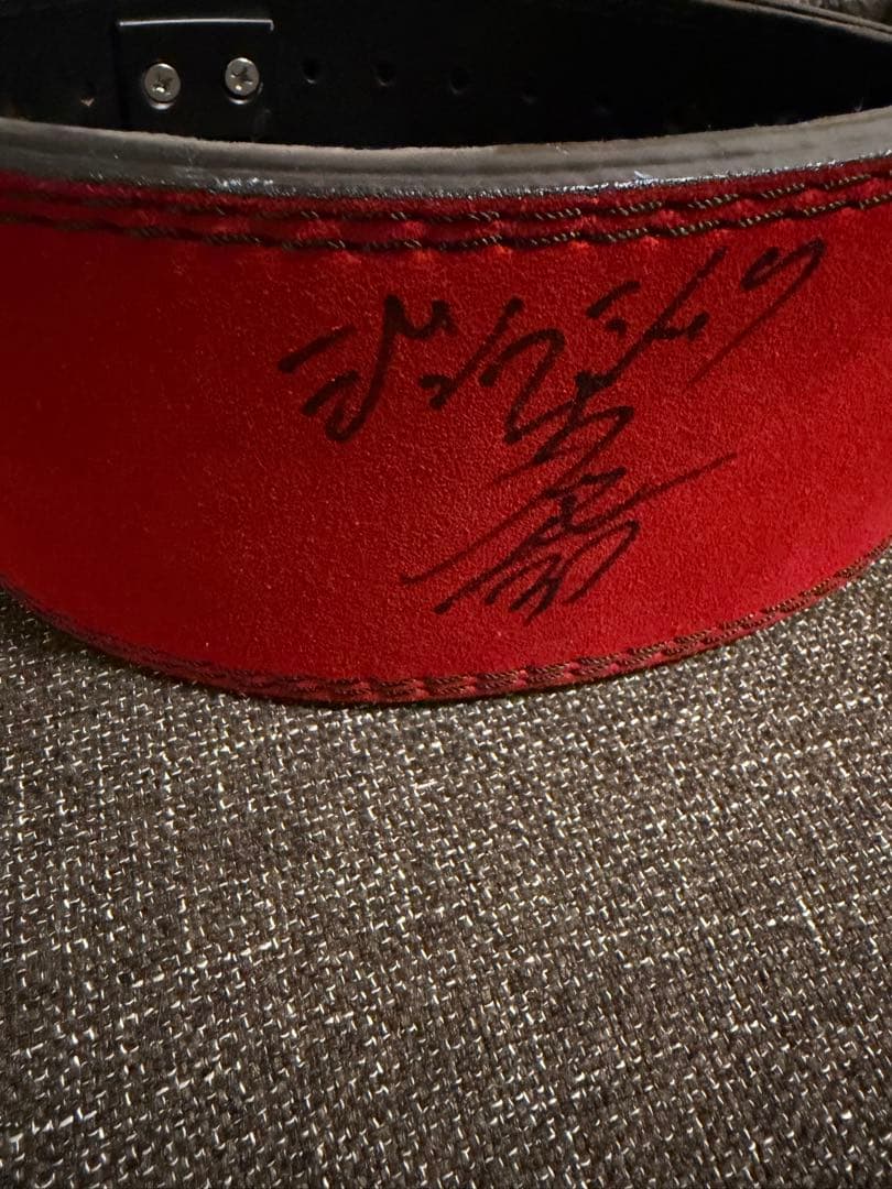 JURASSICオリジナルレザーベルト(赤)サイン入り　Mサイズ