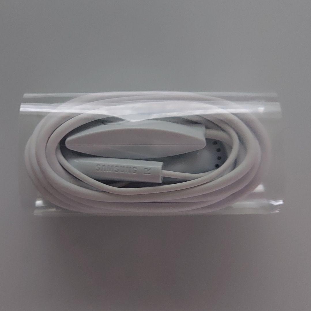 超美品‼️ Galaxy A51 5G ホワイト au SIMフリー イヤホン付