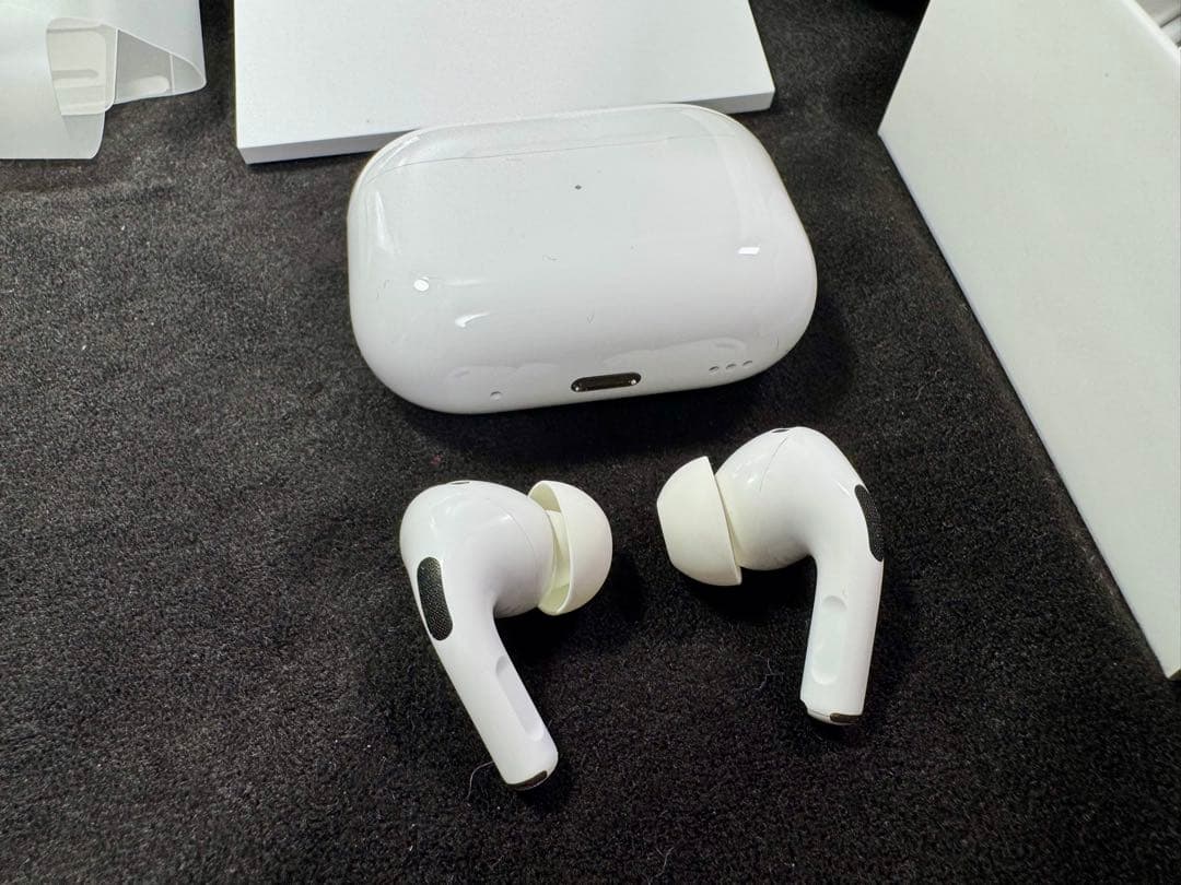 【極美品新品同様】AirPods Pro2 第二世代　Apple　エアポッズプロ
