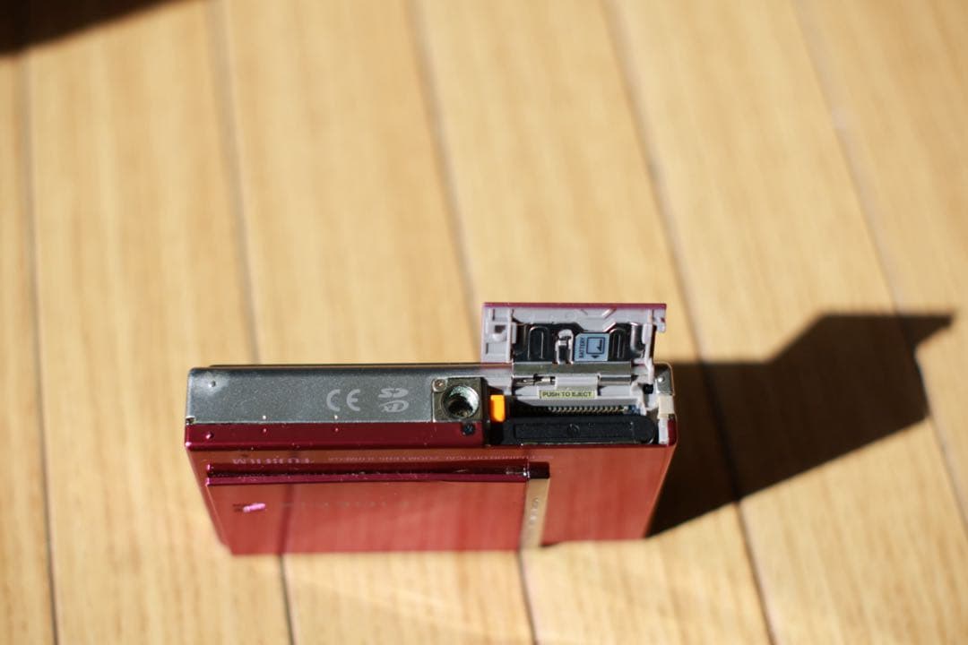 Fujifilm FinePix Z100fd 8.0 メガピクセル ピンク