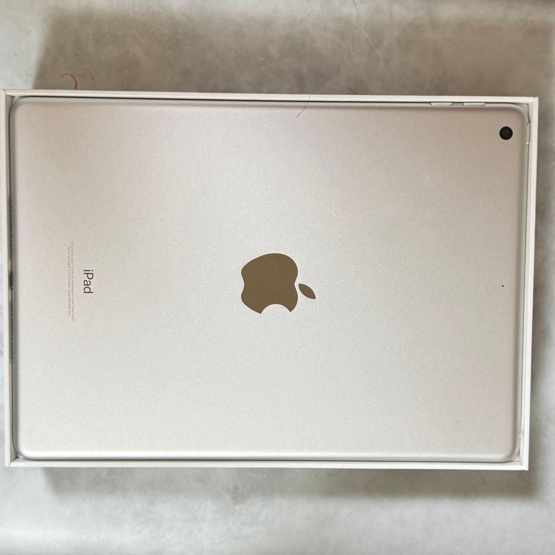 【美品】iPad(第6世代)Wi-Fi 32GB シルバー