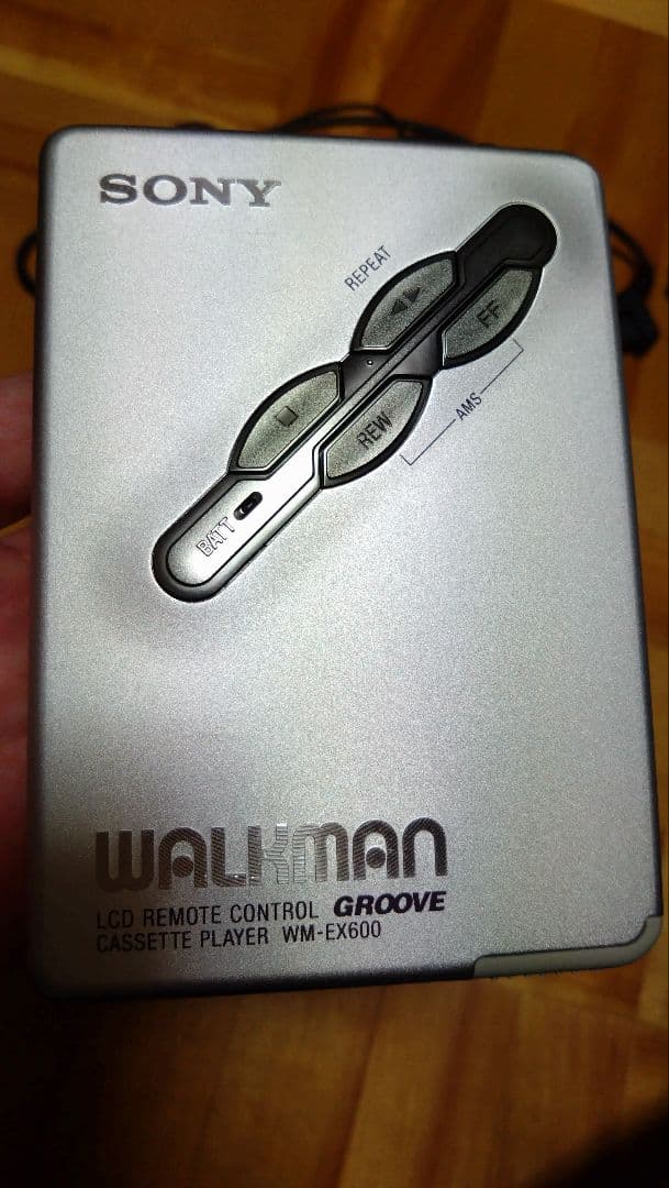 SONY WM-EX600 カセットプレーヤー（ジャンク品）