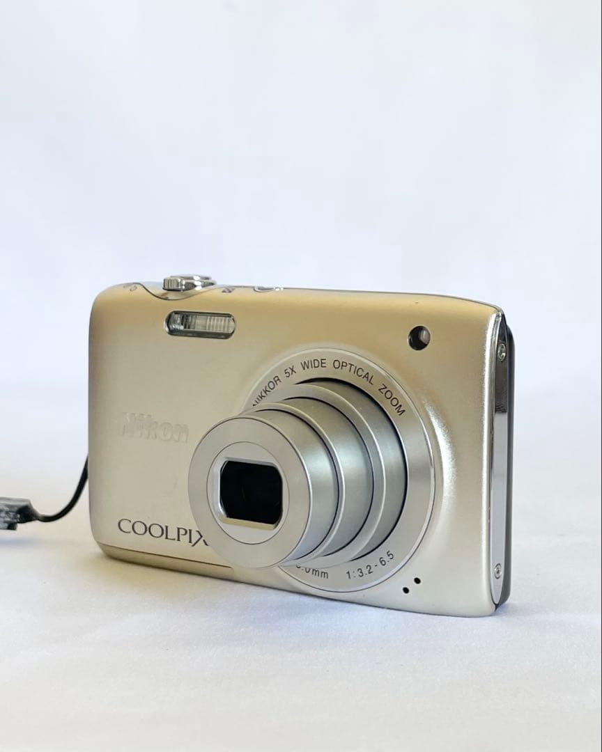 デジタルカメラ momo