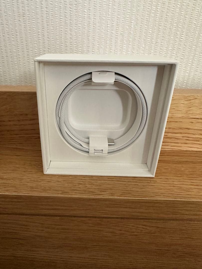 Apple AirPodspro 第2世代 本体 充電ケーブル付き