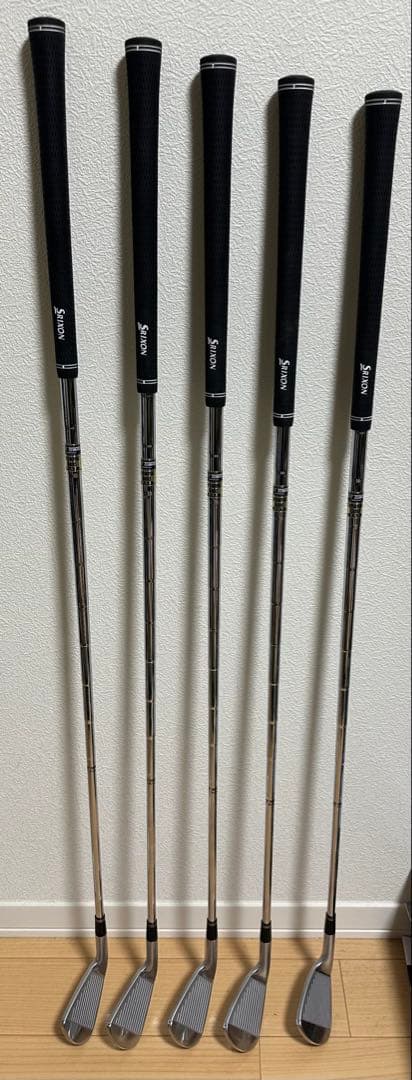 t*e様 【美品】スリクソンZ765 5番〜9番アイアン5本セット DG DST