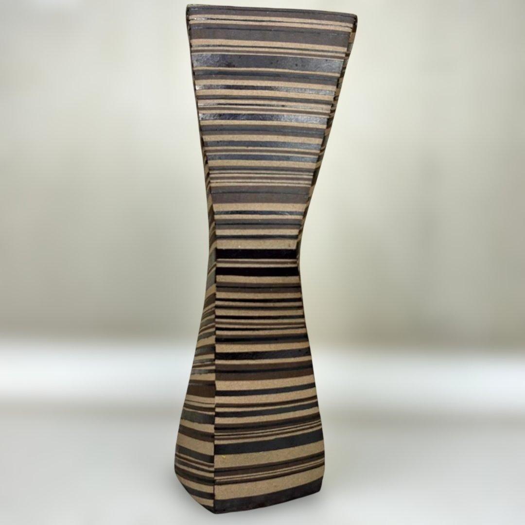 植松隆　『彩泥線紋四角扁器』　美術品　陶芸　作家物　桐箱入り