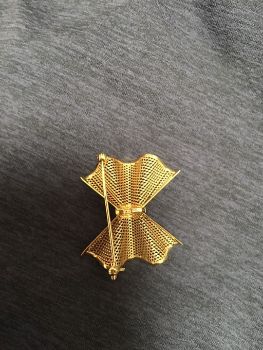 ★Ｋ18★リボンのブローチ