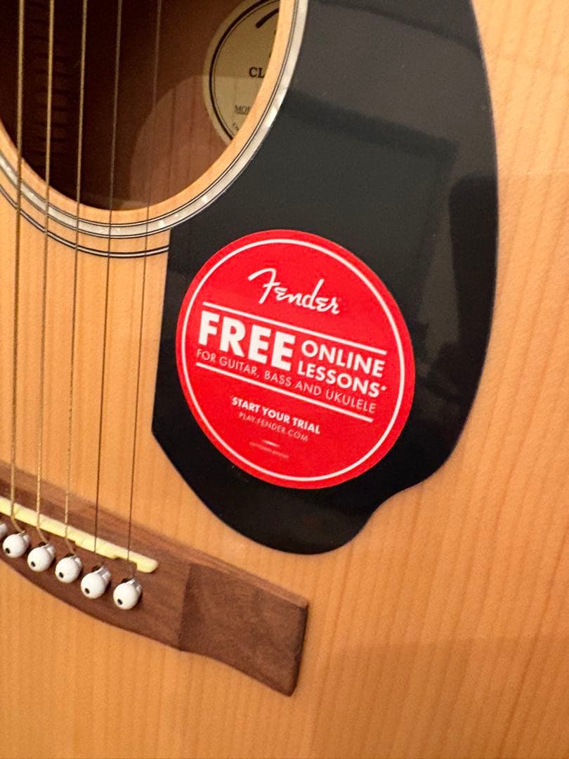 【美品】Fender アコースティックギター　ギターケース・カポ付属