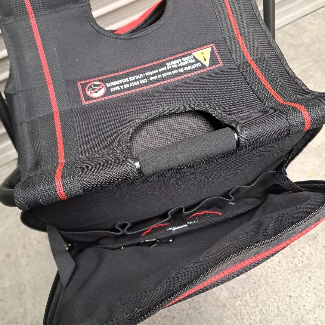 Snap-on 折りたたみ式工具収納椅子