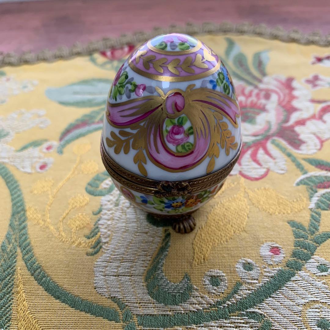 リモージュボックス　フランス製　絵柄が素敵な卵型の小物入れ！指輪入れて下さい！