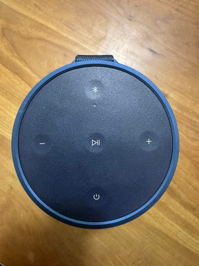 足*氏様 BANG & OLUFSEN Beosound Explore