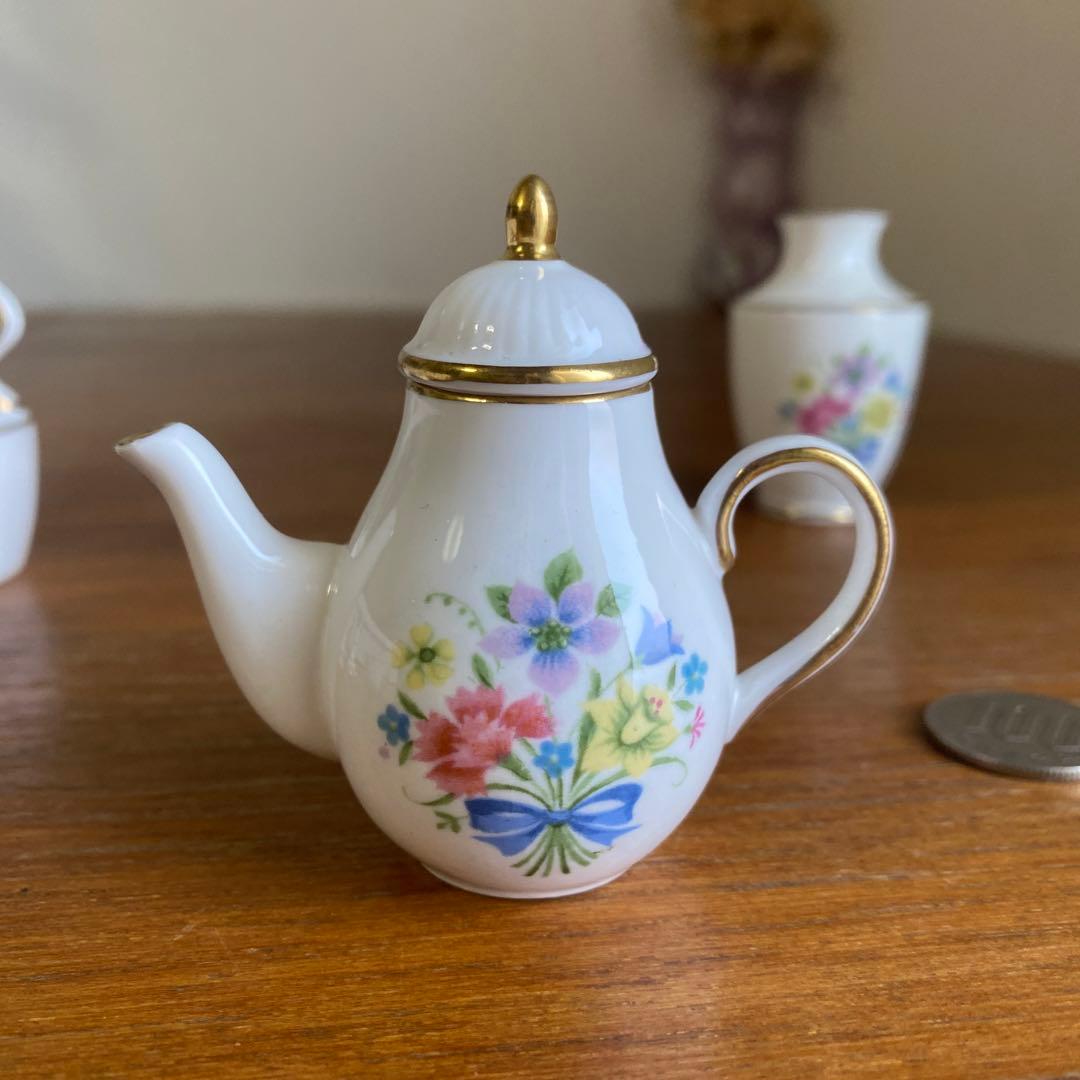 英国　スポード ブルーリボンのブーケ　ミニチュア　7点セット