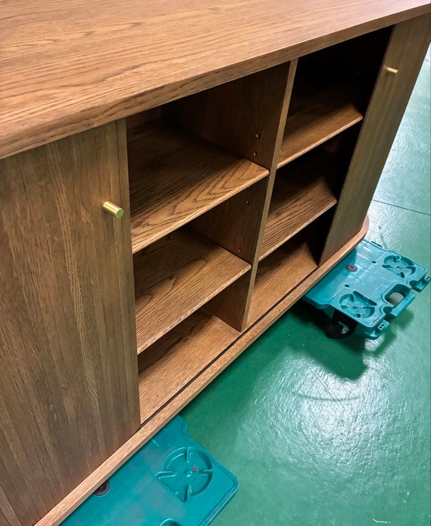 Mi　新品なのに一部傷あり、センスは良いのにちょっと残念なサイドボード