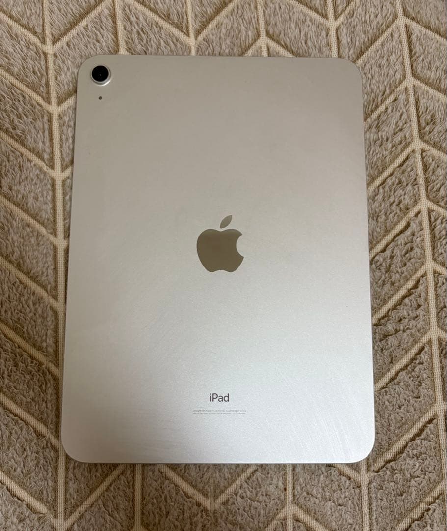 iPad 第10世代 64GB シルバー Wi-Fiモデル【バッテリー93%】