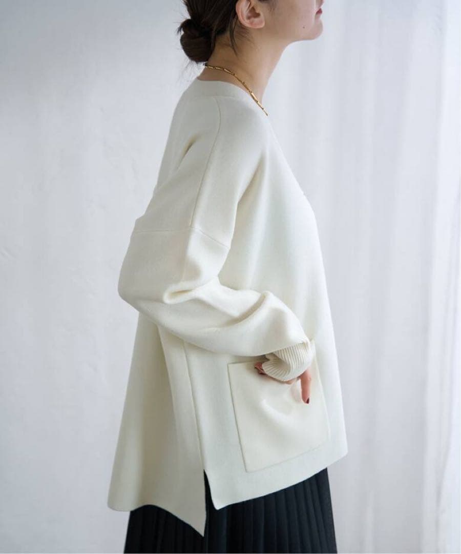 ピ*ー様 スーパーファインスムースVネックミドルカーディガン　ナチュラル