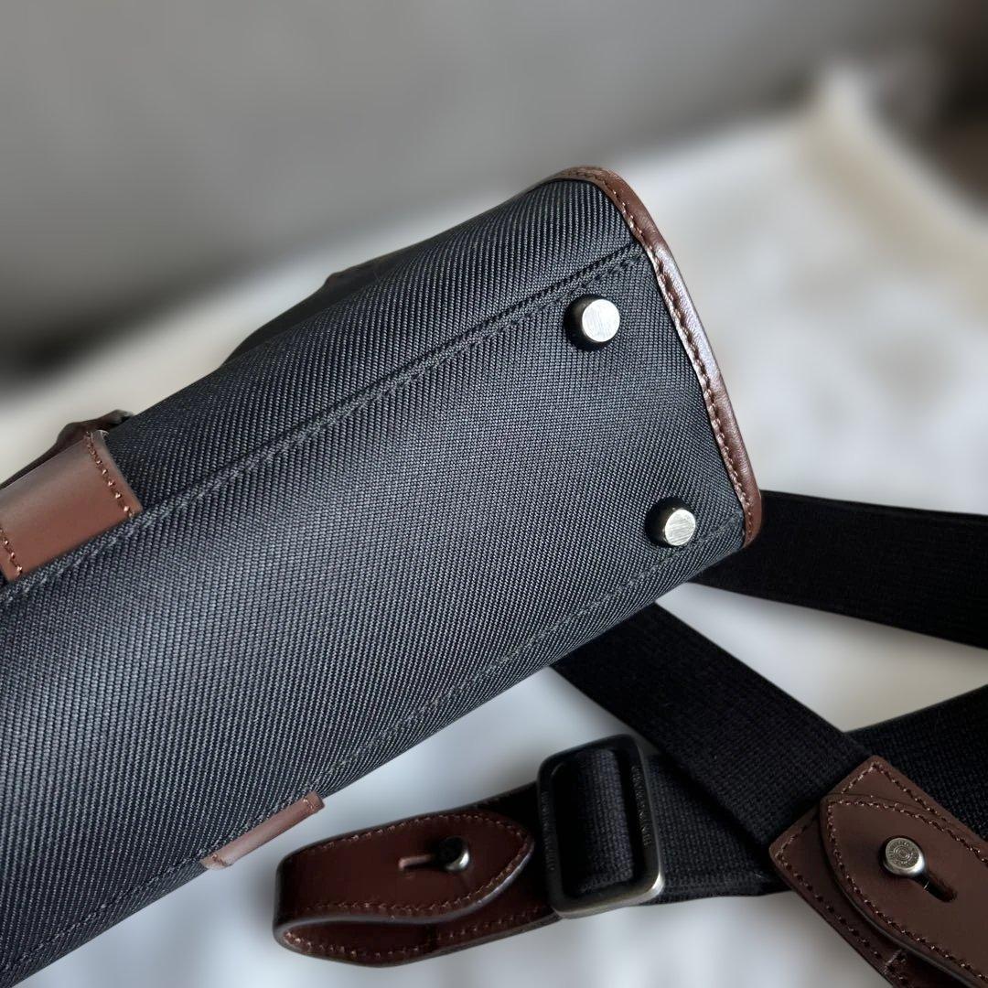 【美品】ハンティングワールド 【7831ビジネスバック】 ブラック&ブラウン