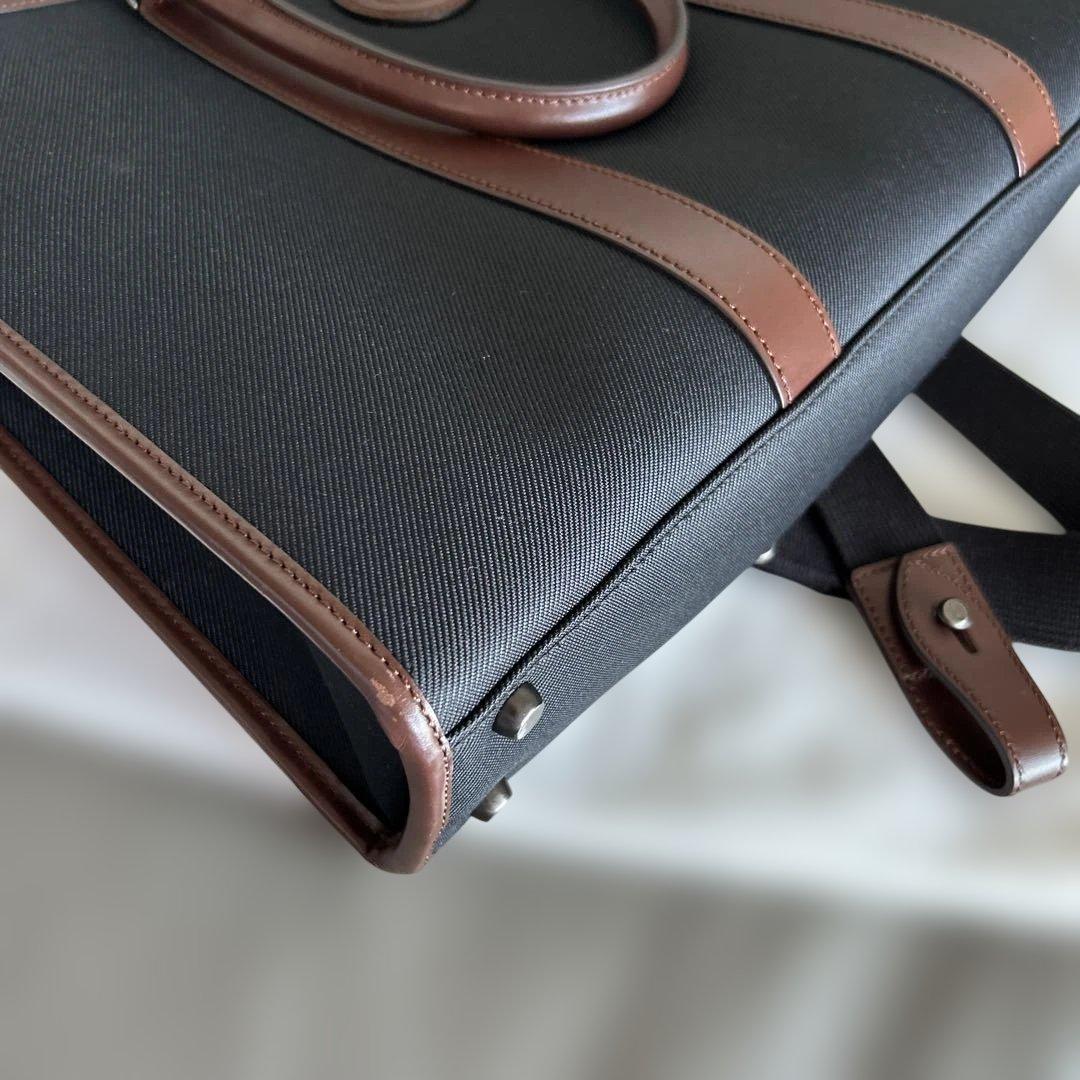 【美品】ハンティングワールド 【7831ビジネスバック】 ブラック&ブラウン