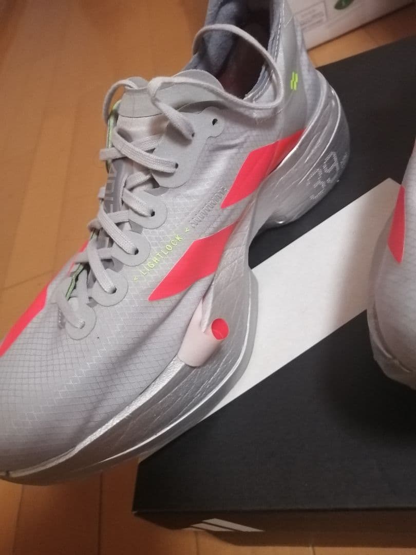 日曜日中に消します　アディゼロ　アディオスプロ４　25センチ