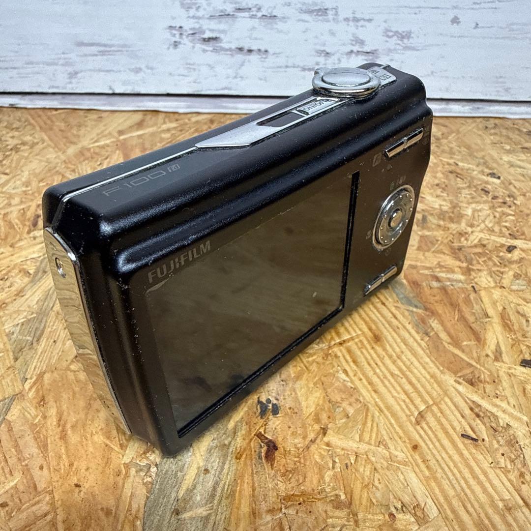 Fujifilm Finepix F100fd デジタルカメラ 動作確認済み