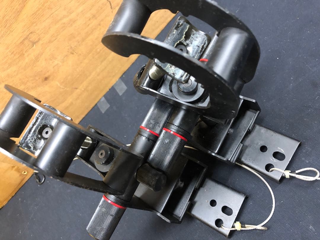 BOSEスピーカー バトン吊りブラケット BB1-Ⅲペア 中古ジャンク