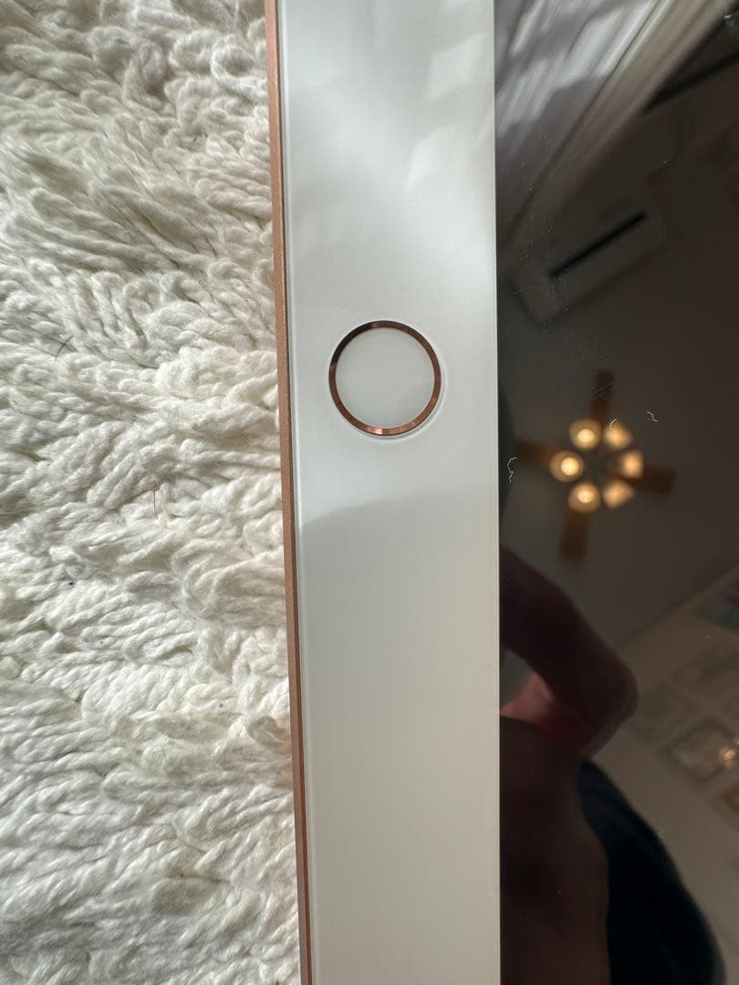 美品【最終セール】純正ケーブル充電iPad 第6世代 32GBWi-Fiゴールド