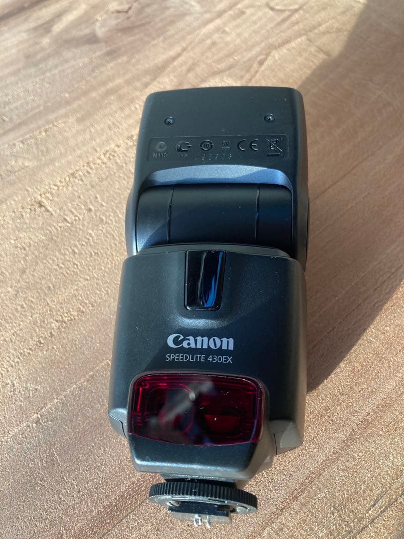 Canon EOS kissＸ7 レンズ4本とストロボ付