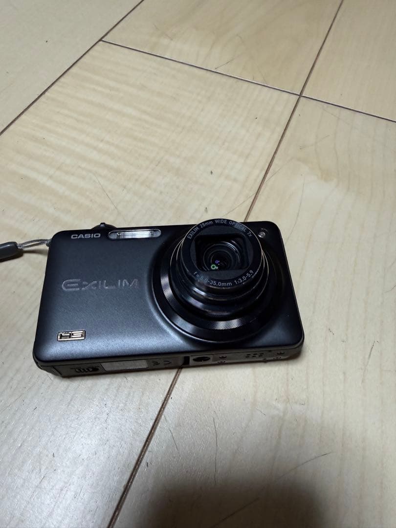 CASIO EXILIM EX-ZR10 コンパクトデジタルカメラ