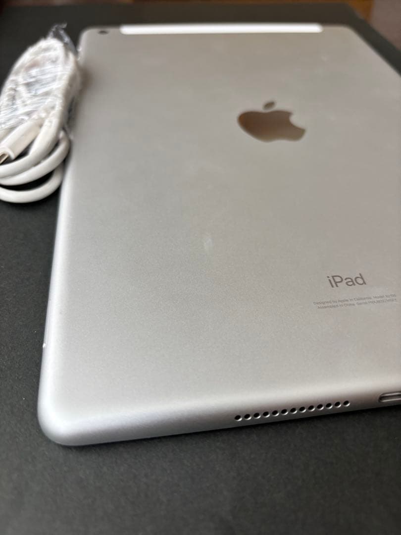 Apple iPad 第7世代 128GB SIMフリー