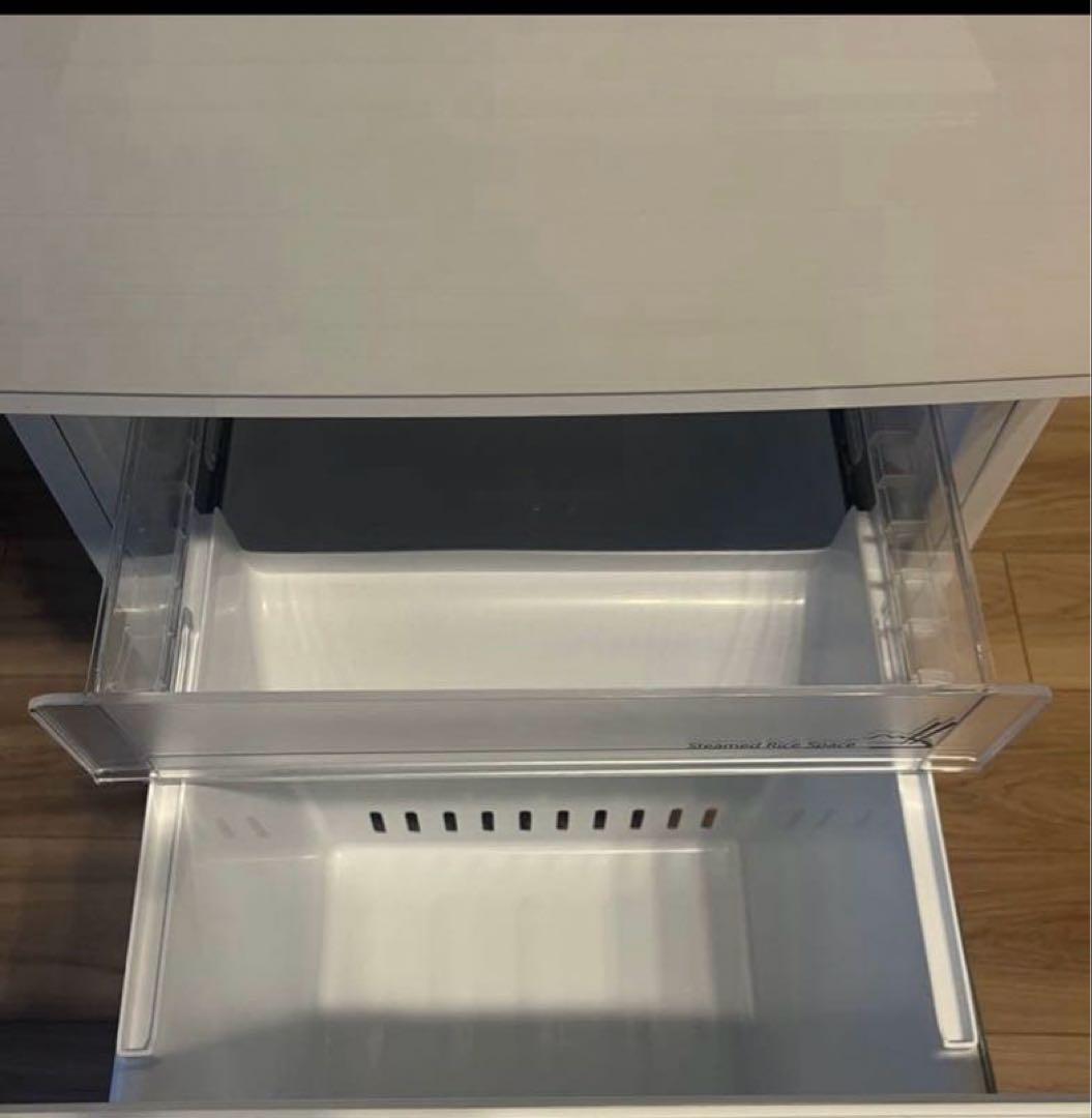 送料込み！2018年製　冷凍冷蔵庫 156L 静音