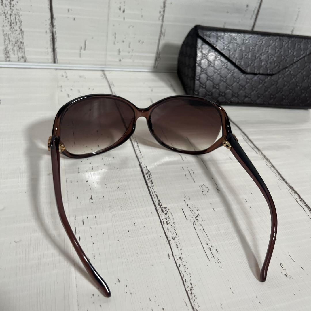 GUCCI サングラス　ラブリーハート　インターロッキング　GG3525