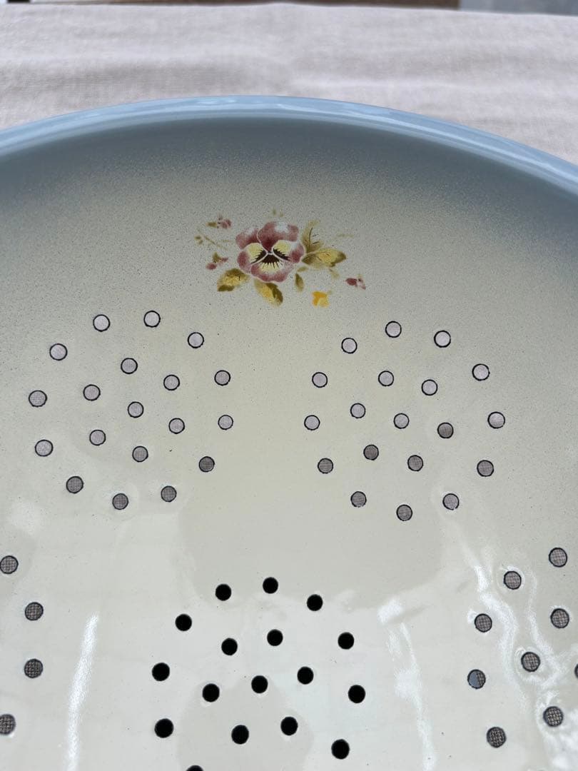 イマン　琺瑯　パンジーブルー　コランダー