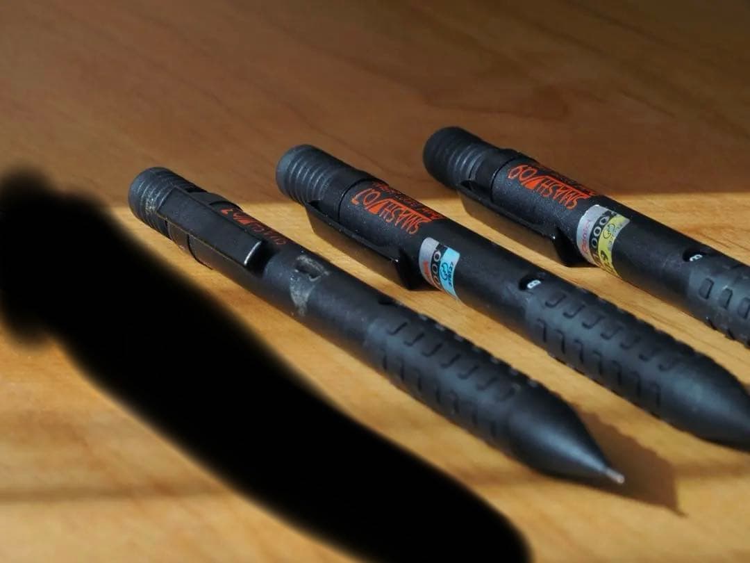 ぺんてる スマッシュ グラフ1000 旧型 廃番