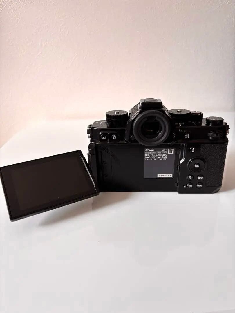 デジタルカメラ Nikon ZF 40mm f/2 SE Kit