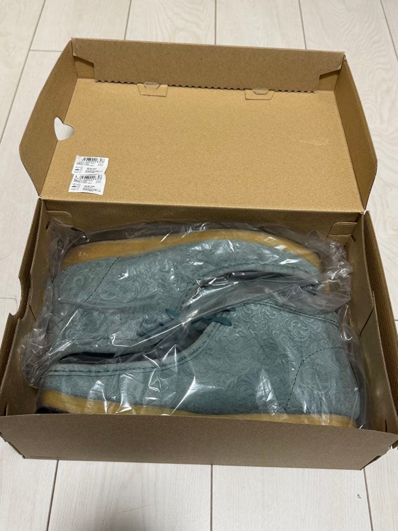 END.×Clarks OxfordFlowers WallabeeBoot