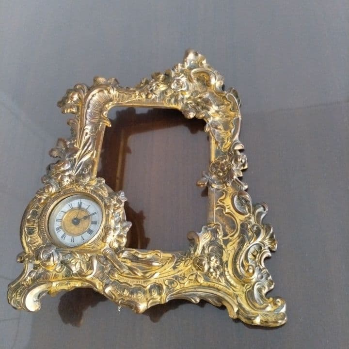 アンティーク⭐︎真鍮製装飾フレーム 時計付き(時計稼働不可)⭐︎オブジェとして