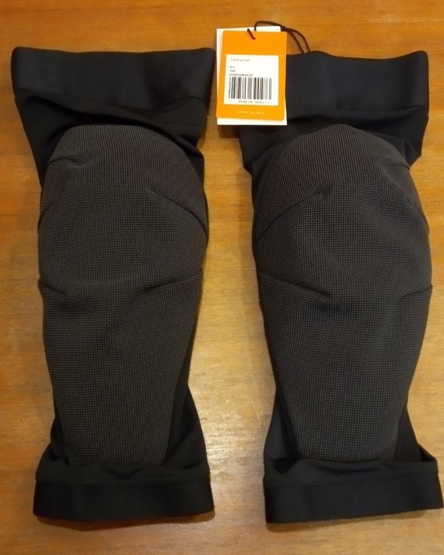 ラファ トレイル ニー パッド rapha XS 新品・未使用