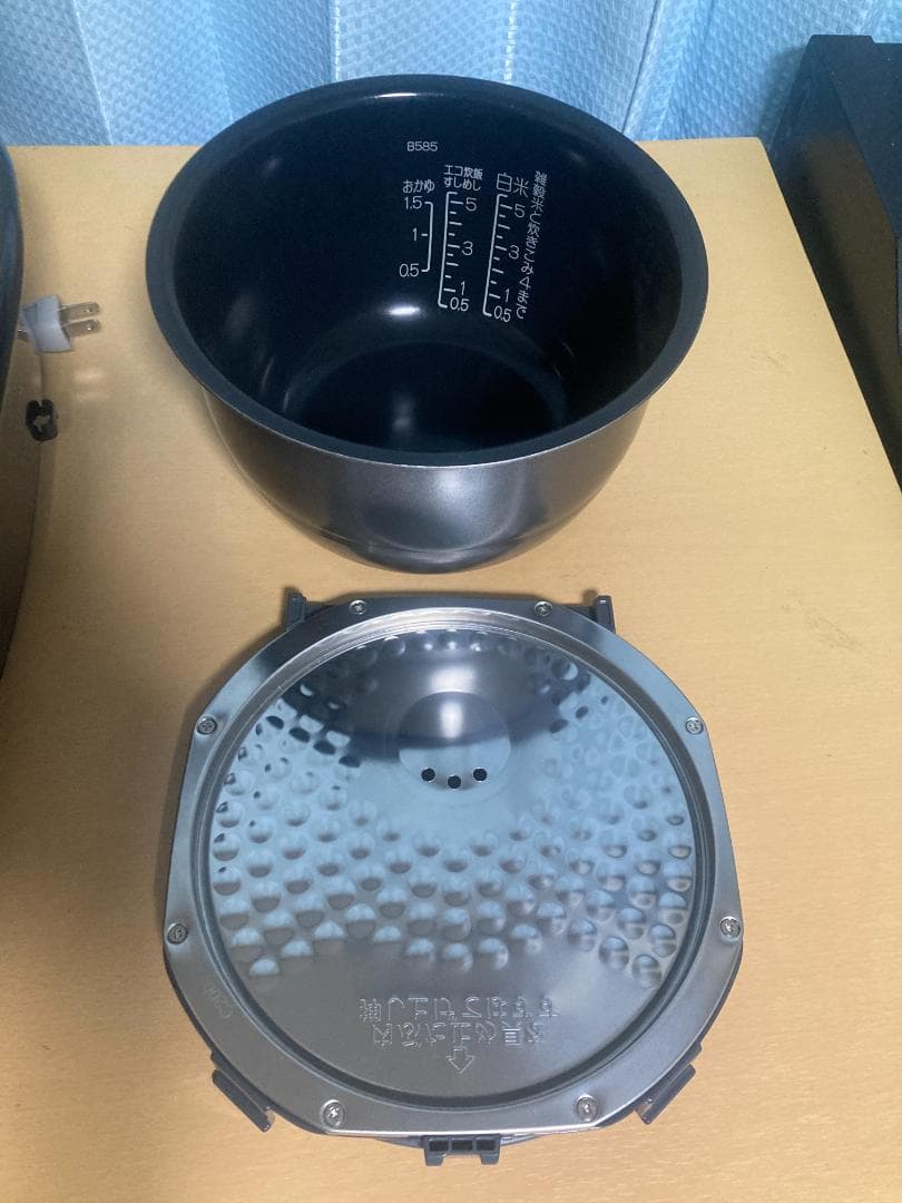★美品★2025年製 象印 NW-VJ10 IH 炊飯器 ジャー5.5合炊き