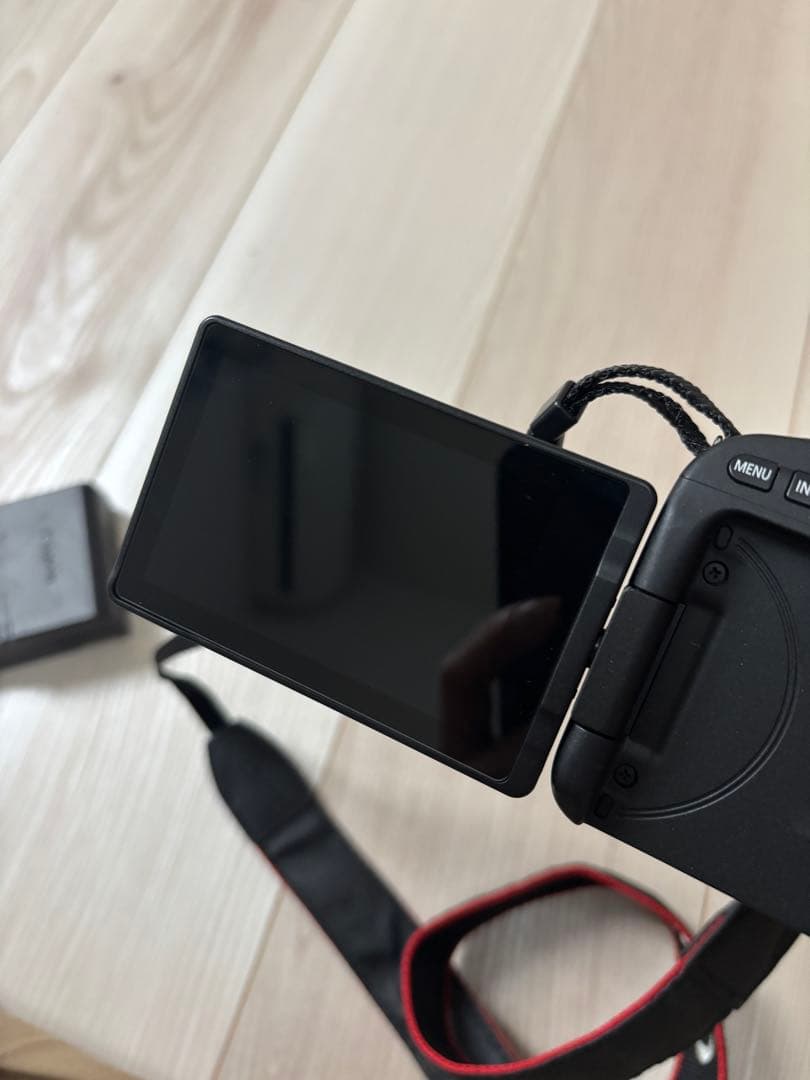 Canon EOS Kiss X9デジタル一眼レフ 本体