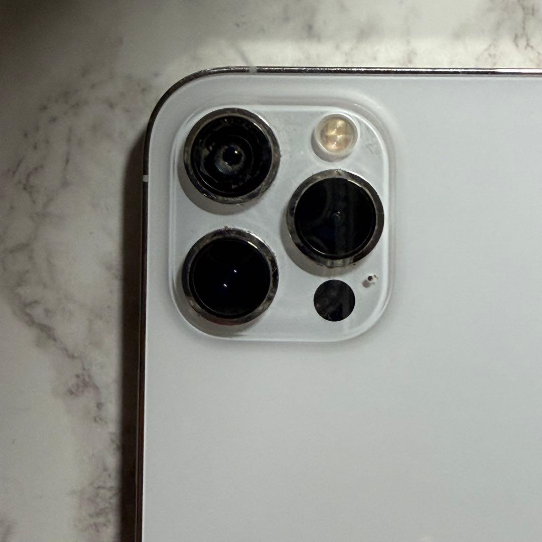 iPhone12pro max シルバー　256GB