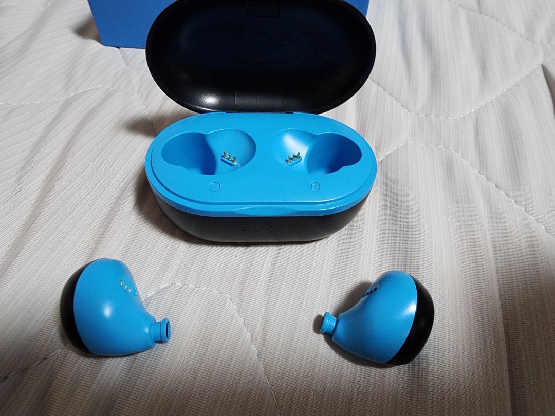 五条悟 ワイヤレスイヤホン