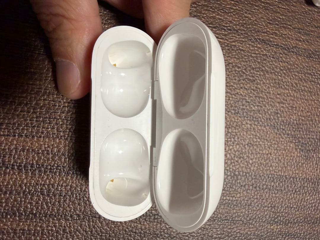 【保証有】AirPods Pro 第二世代本体 ホワイト 充電ケーブル付き