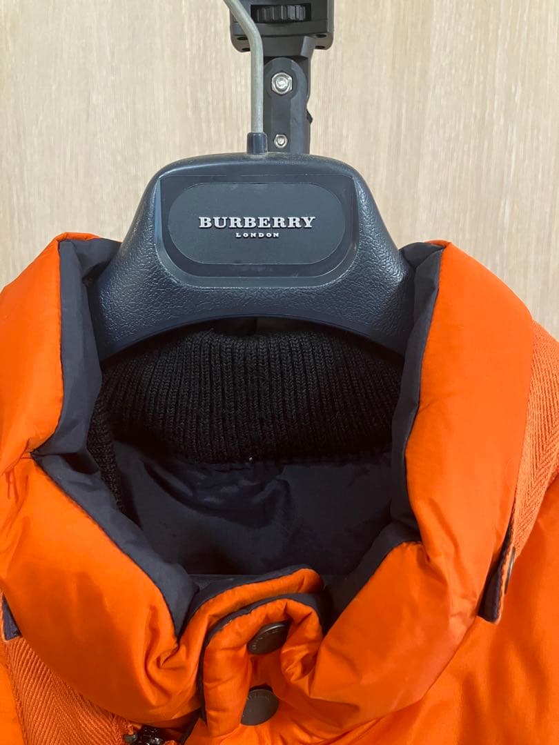 バーバリー　メンズ　Lサイズ　ダウンベスト　リバーシブル 新品 定価10万円超え