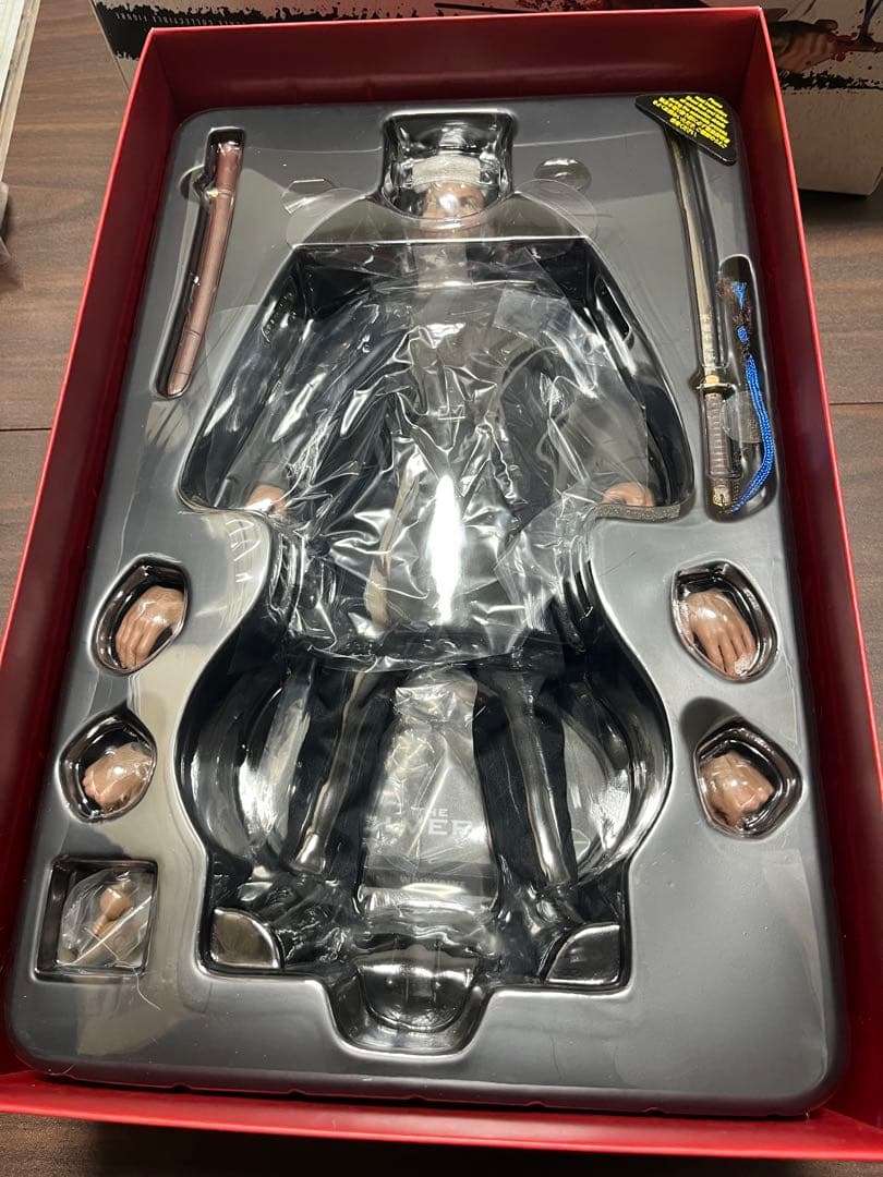 ウルヴァリン 1/6スケール フィギュア ホットトイズ